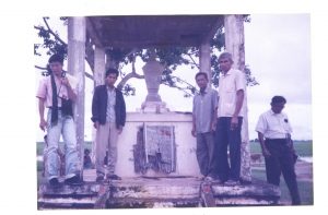 09