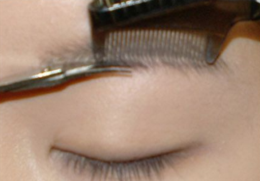 eyebrow