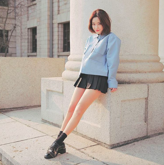 instagram https://www.instagram.com/p/BE7Cm26RUI8/?taken-by=kheart_fashion