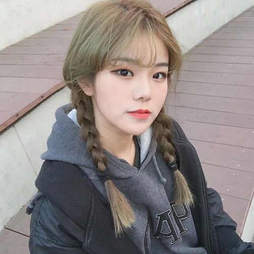 APRICOT MAKEUP