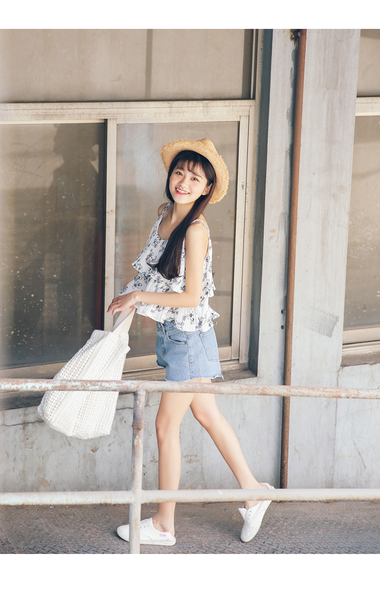 girl-leg