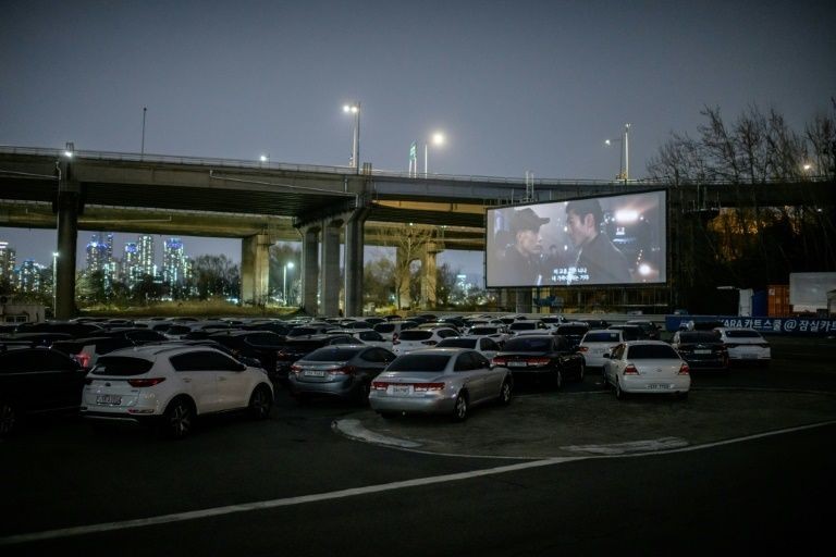 韓國 疫情 露天汽車電影院