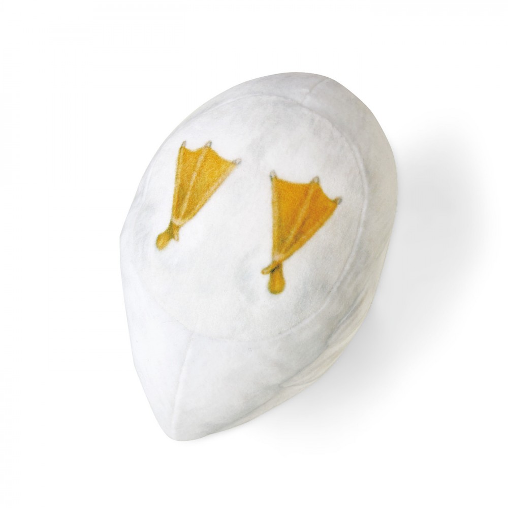 而化妝袋的質感就跟麻糬一般,可以讓你搓圓撳扁