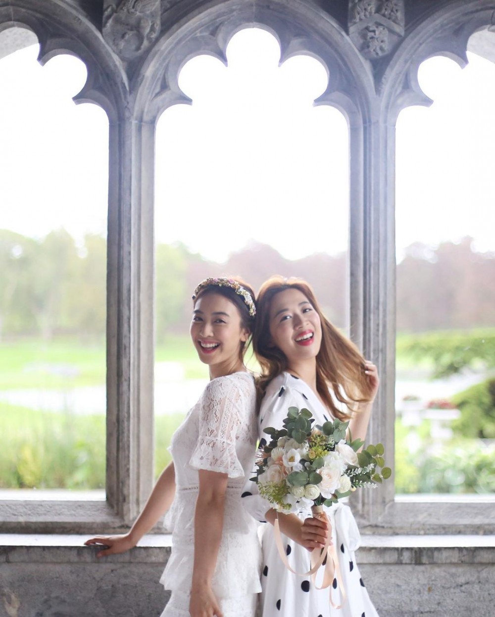 妳們彼此之間都總會有不同的小約定,例如說好一起努力賺錢、一起去趟小旅行、要成為彼此的伴娘等,每個約定妳們都會認真看待,相當重視彼此的承諾。