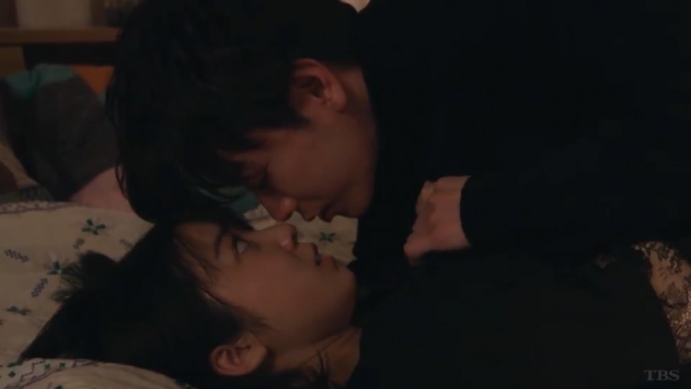 佐藤健上白石萌音吻戲