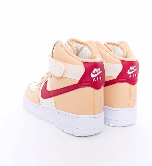 AIR FORCE 1新色「淡奶茶 X 草莓」配色