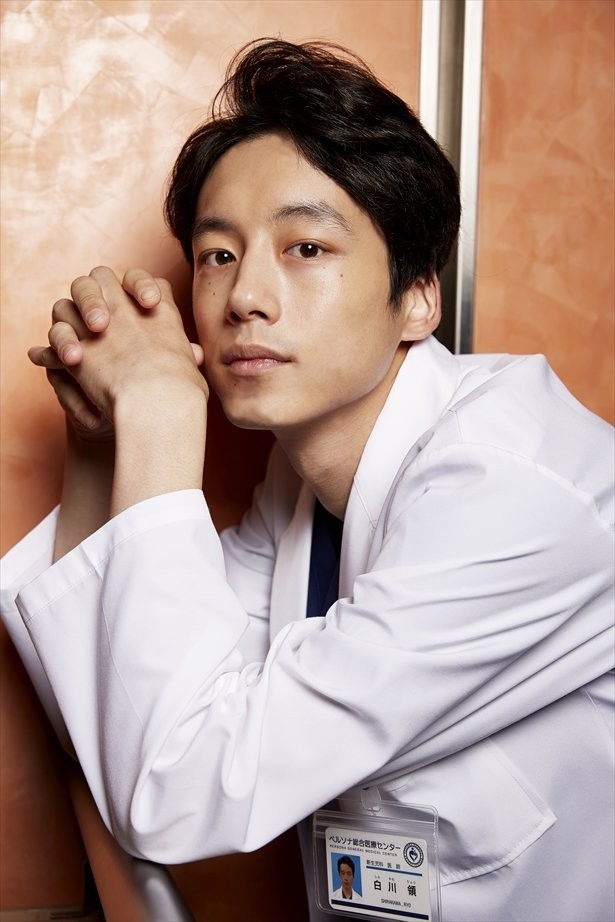 坂口健太郎