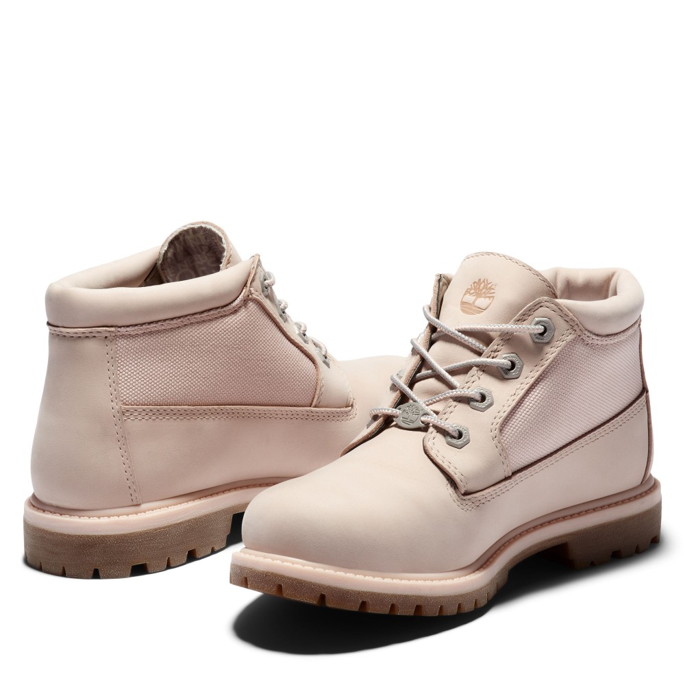 Timberland女款淺粉拼接短靴Women’s Nellie Chukka Double Fabric and Leather Waterproof Boot