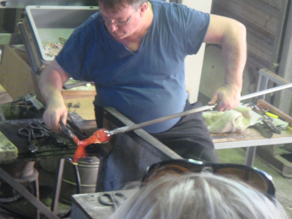Shaping of Glass- Picture Courtesy: Urmila Santosh