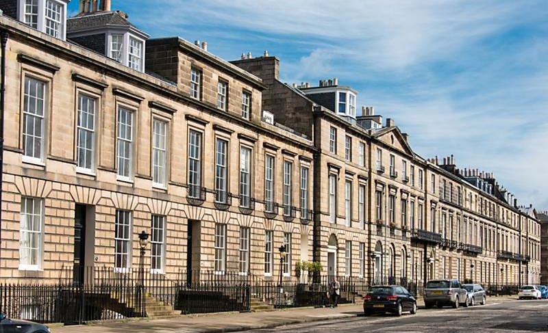 The New Town's elegant Georgian architecture. Copyright by www.rettie.co.uk