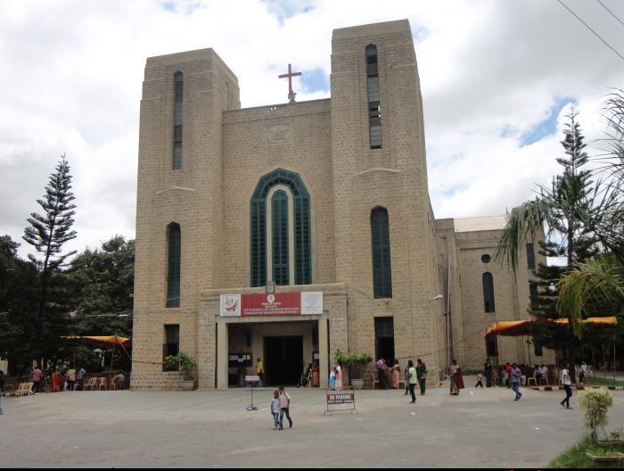 bangalore-holy-ghost-church bangalore-holy-ghost-church