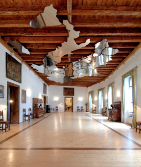 Mittel European mirror by Michelangelo Pisteoletto in the ceiling of the main room, Palazzo Lantieri.