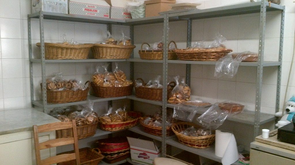 Agnesina's baked pastries, by Giulia Falovo