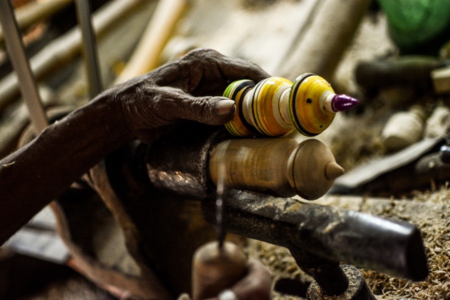 channapatna-toy-artist