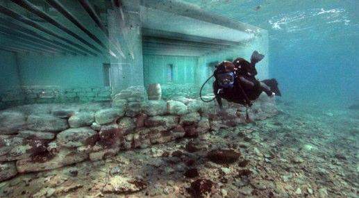 Image Courtesy: http://tripfreakz.com/offthebeatenpath/port-royal-caribbean-sunken-pirate-babylon