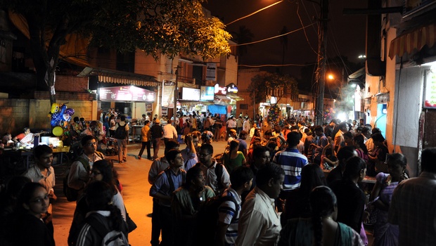 Bangalore food View Of The V.V Puram Food Street