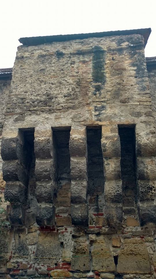 Guard place on south curtain wall