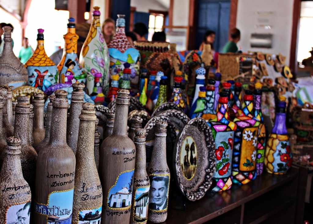Handcrafts at City Market of Diamantina, Brazil. Photo by Natália Gonçalves.