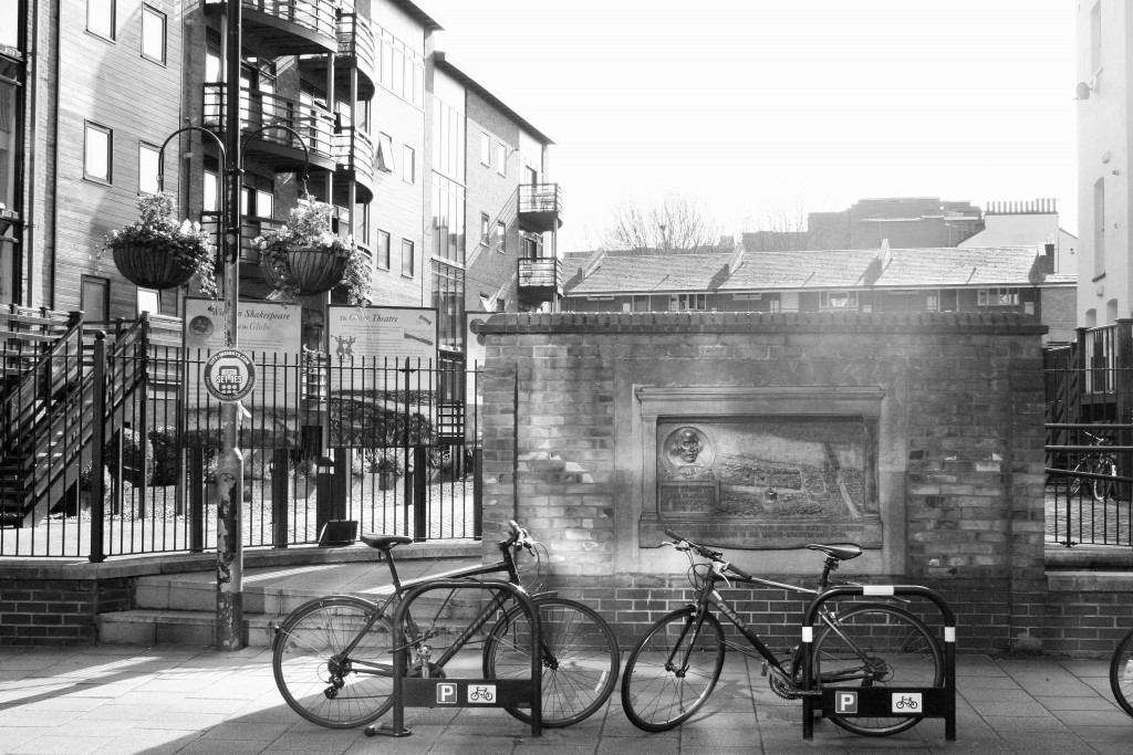 Original Globe Theatre in Rose Alley