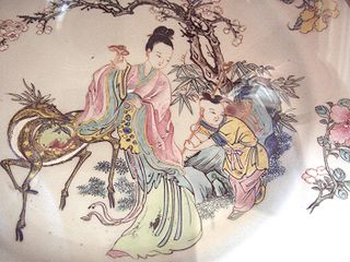 Chinese Scrolls depicting deities holding medicinal mushrooms. Image by Crazy About Mushrooms