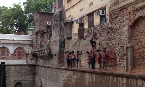 The Baolis of Nizamuddin Source: http://www.sodelhi.com/