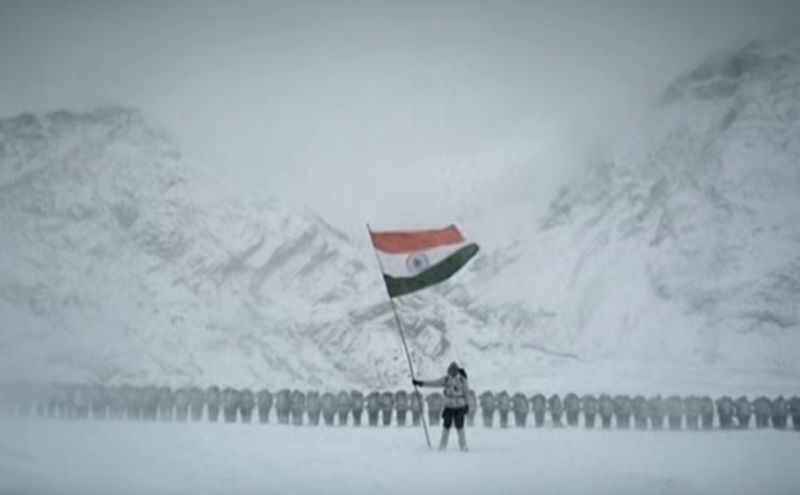 Indian Army soldiers unfurl the tricolor at Siachen. Photo credit: Screengrab