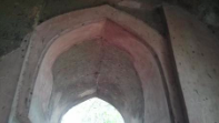 Crack developed in the centre of the arch