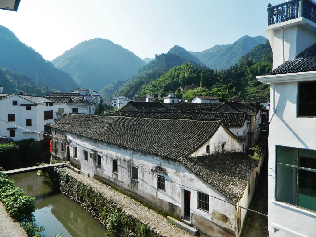 Yuyuan roofscape, photo by Giulia Falovo