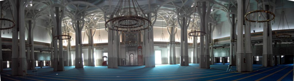 Rome's Great Mosque - overview of the main hall Source: Wikipedia Commons