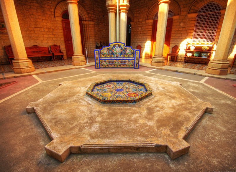 The Maharaja's courtyard. Photo credit: 4.bp.blogspot