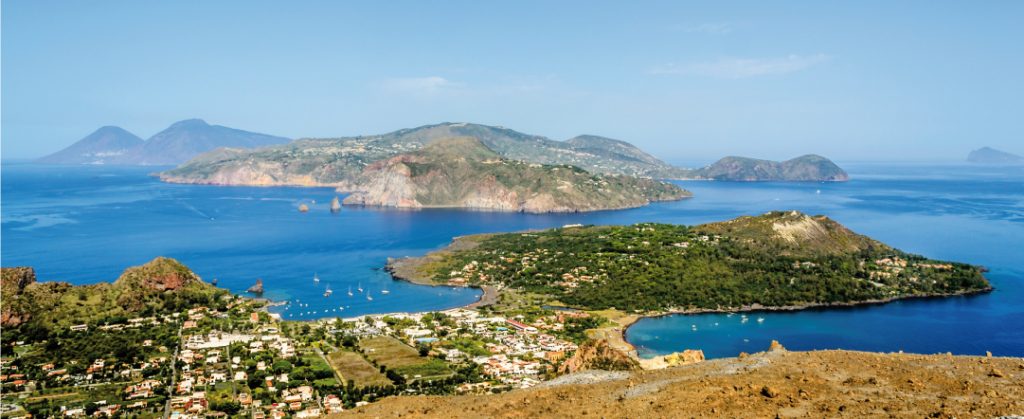A bird's eye view of the Riviera d'Ulisse. Photo credit: zizzolaviaggi.net
