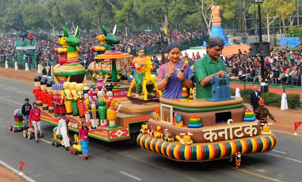 The first cultural tableau at the 66th Repulic Day parade at Rajpath was from Karnataka. Photo credit: Screengrab