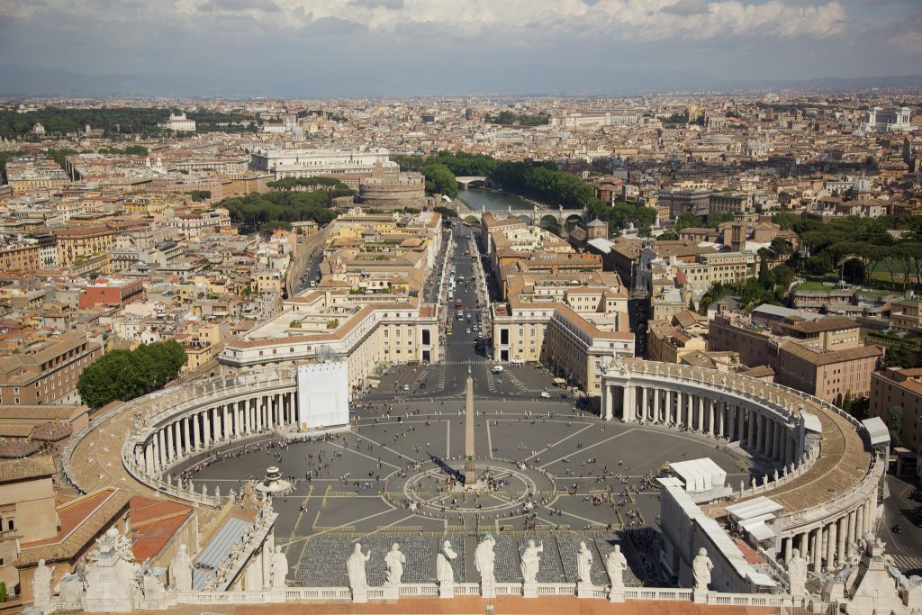 A top view of the beautiful Vatican Photo Courtesy: Aurelien Guichard