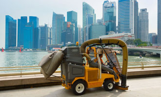 Singapore-cleaners-123RF