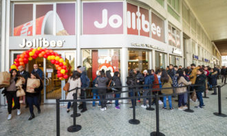 Jollibee-store-123RF