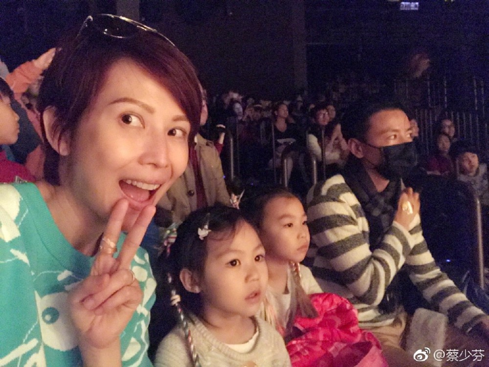 4c0aec55gy1fe0mrfpcv1j20zi0qotje