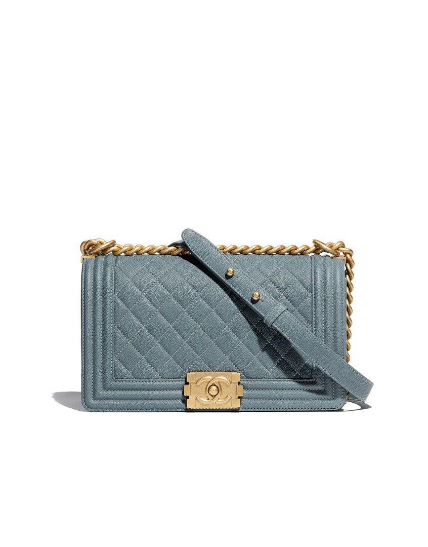 boy_chanel_handbag-sheet.png.fashionImg.hi-3