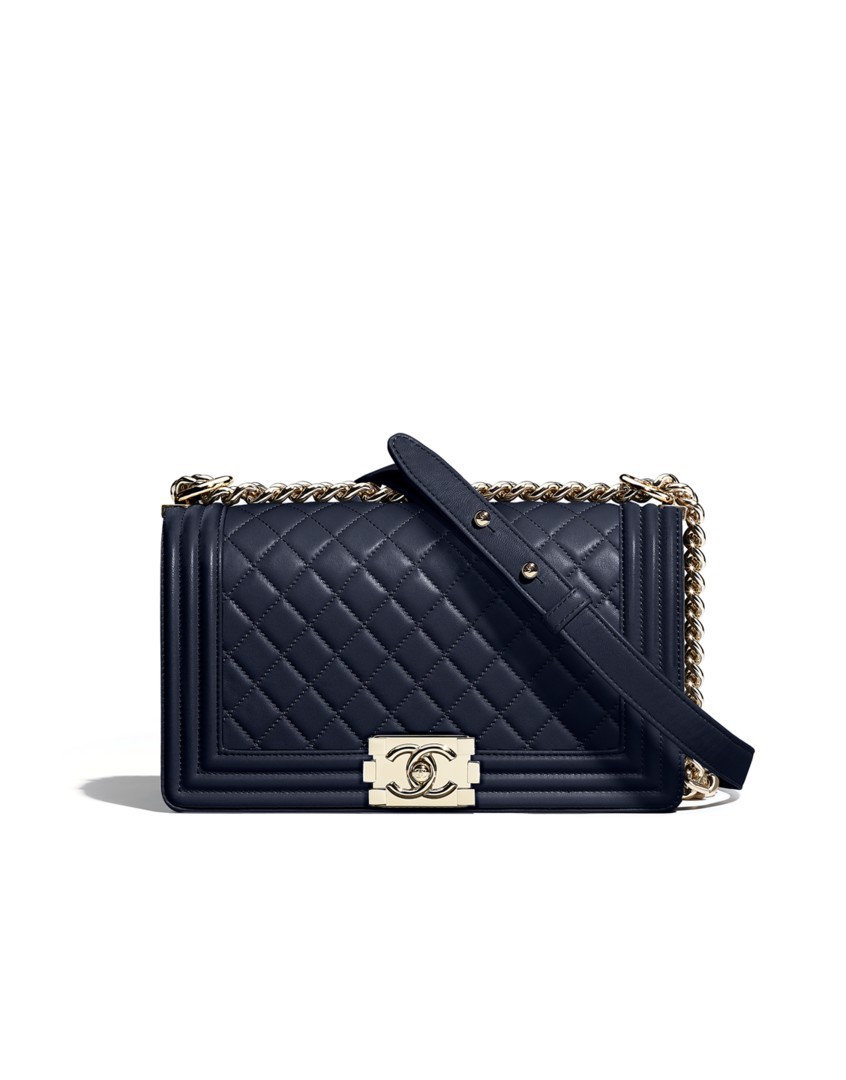 boy_chanel_handbag-sheet.png.fashionImg.hi-7