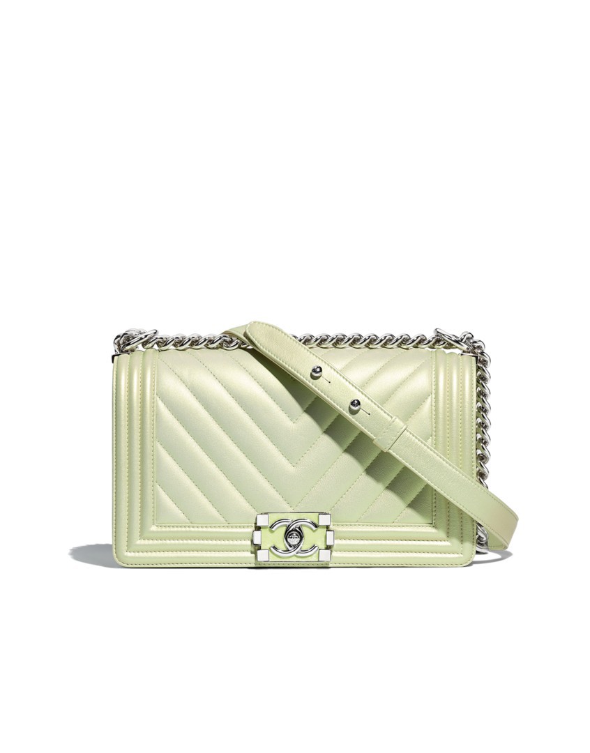 boy_chanel_handbag-sheet.png.fashionImg.hi