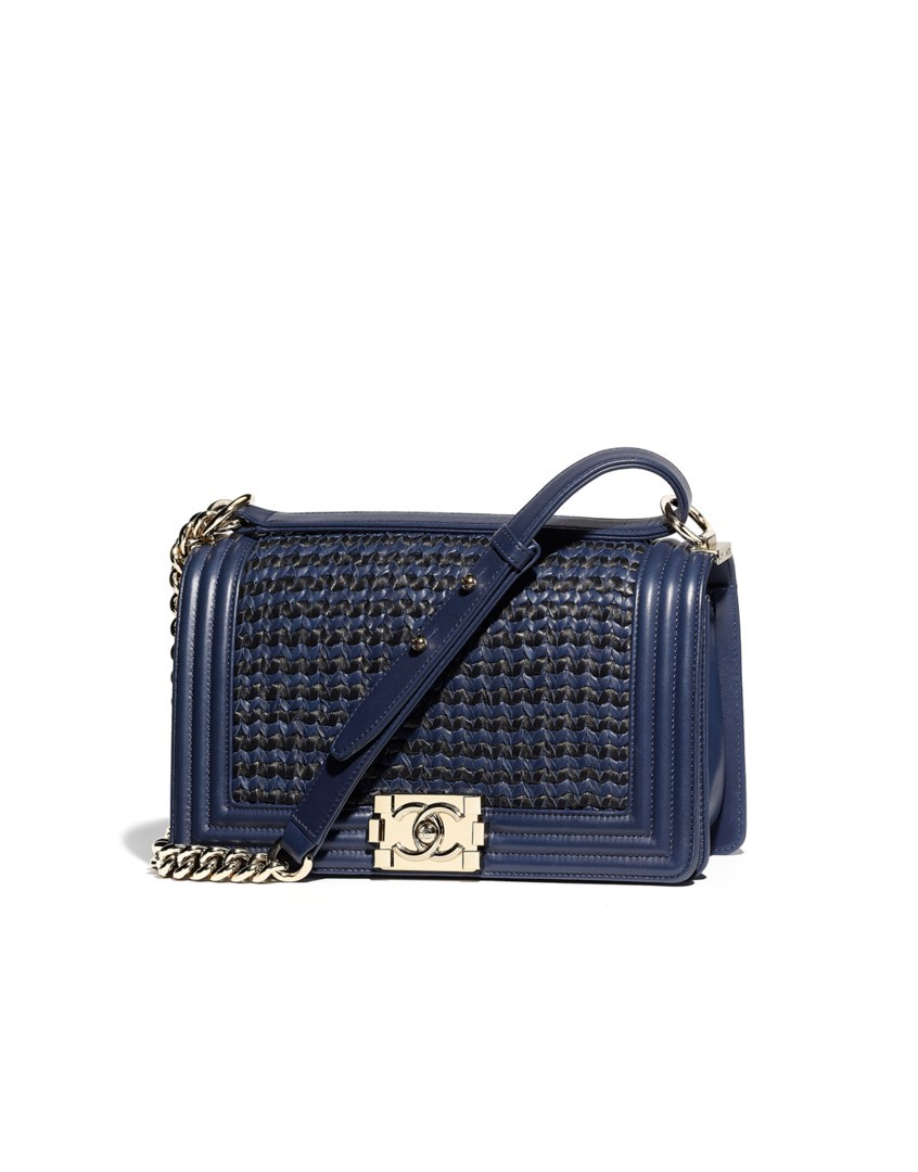 boy_chanel_handbag-sheet.png.fashionImg.hi-12