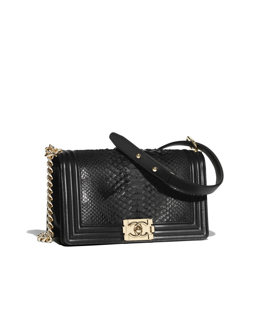 boy_chanel_handbag-sheet.png.fashionImg.hi-13