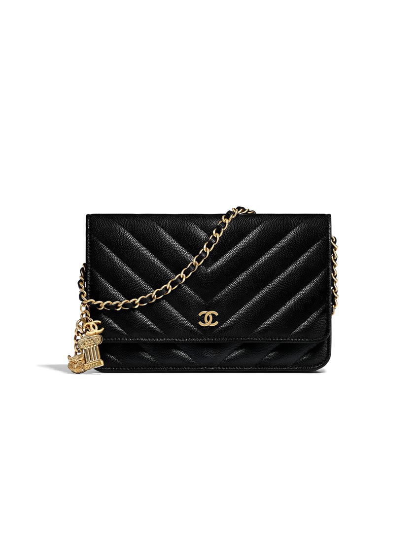 classic_wallet_on-sheet.png.fashionImg.hi-7