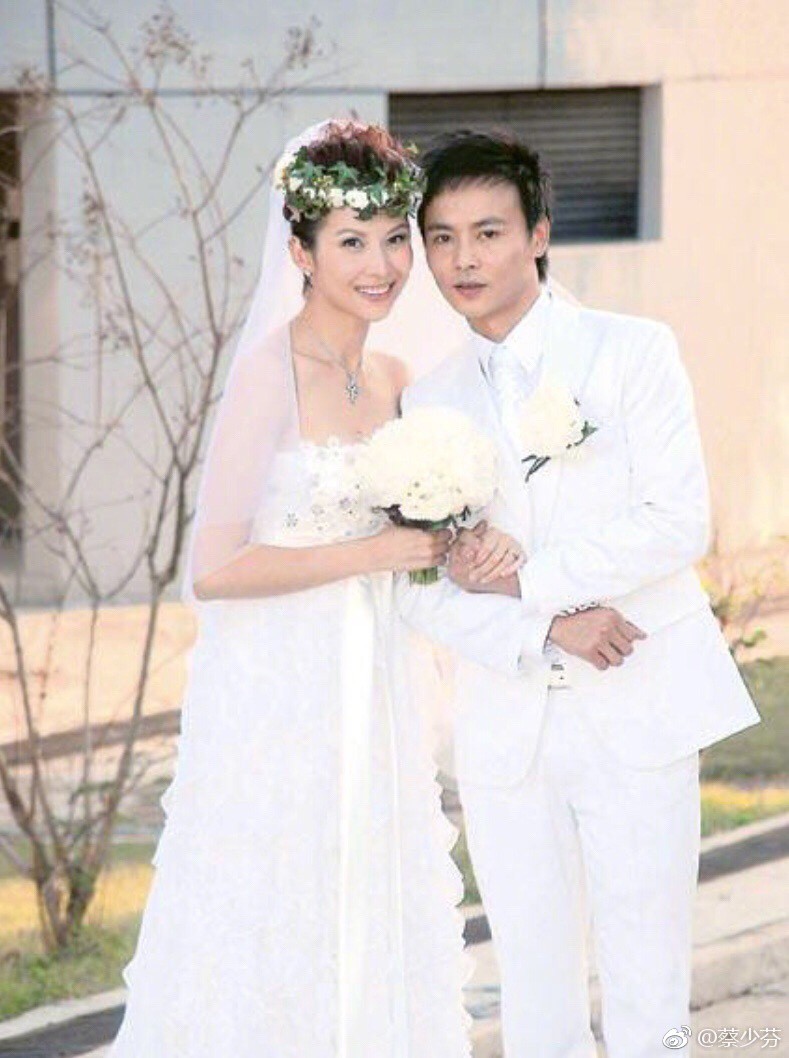蔡少芬@Weibo