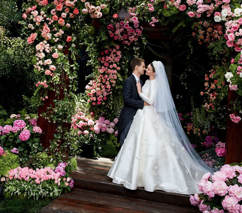 adaymag-miranda-kerr-s-wedding-dress-an-exclusive-look-at-her-custom-dior-haute-couture-gown-01