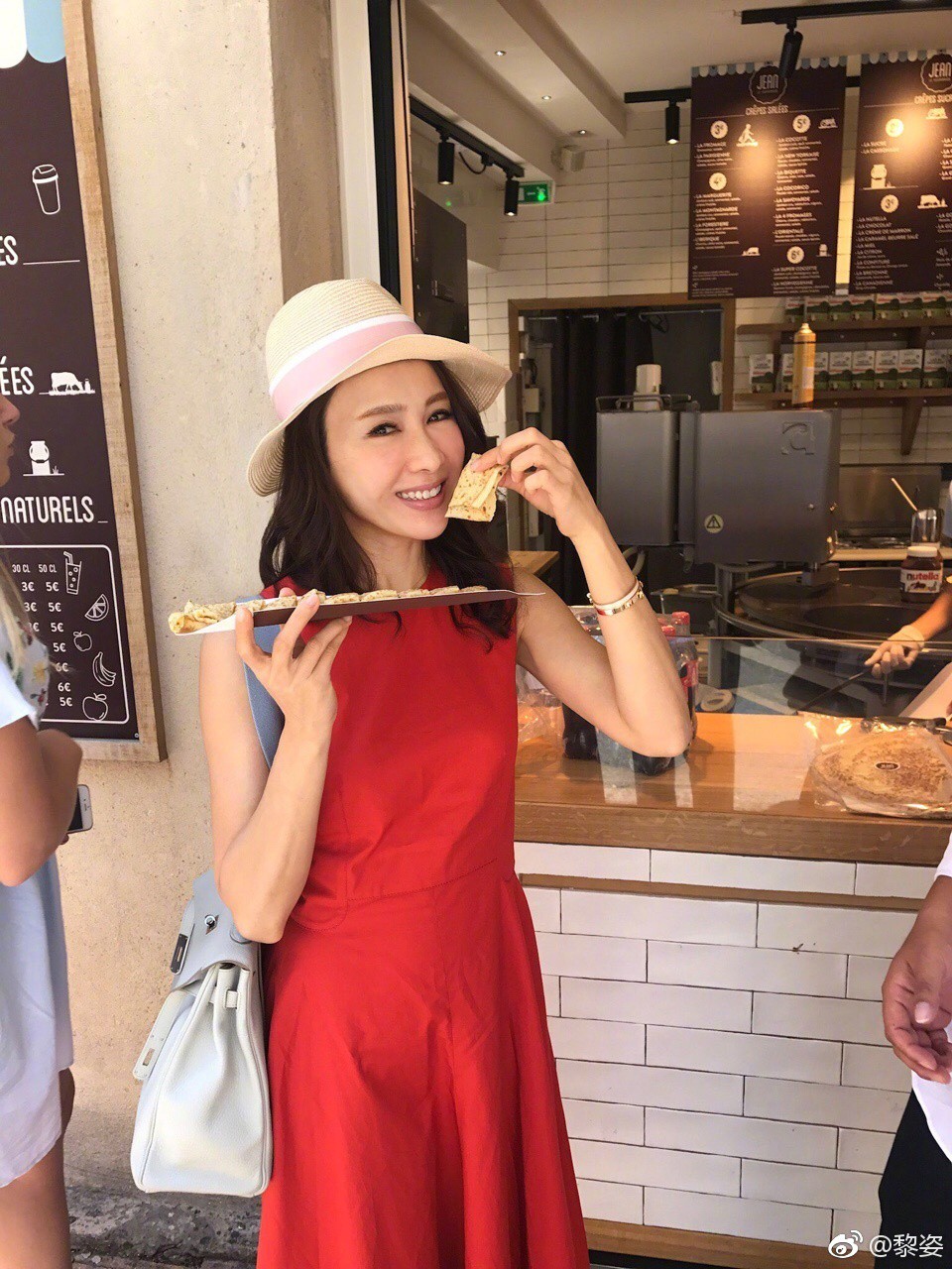 黎姿@Weibo