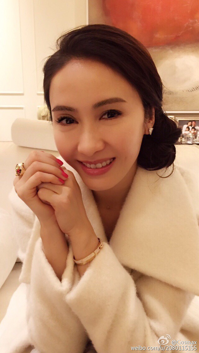 黎姿@Weibo