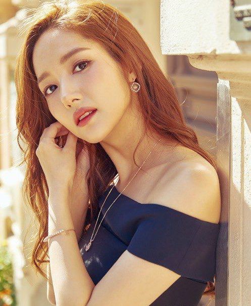 COSMOPOLITAN KOREA