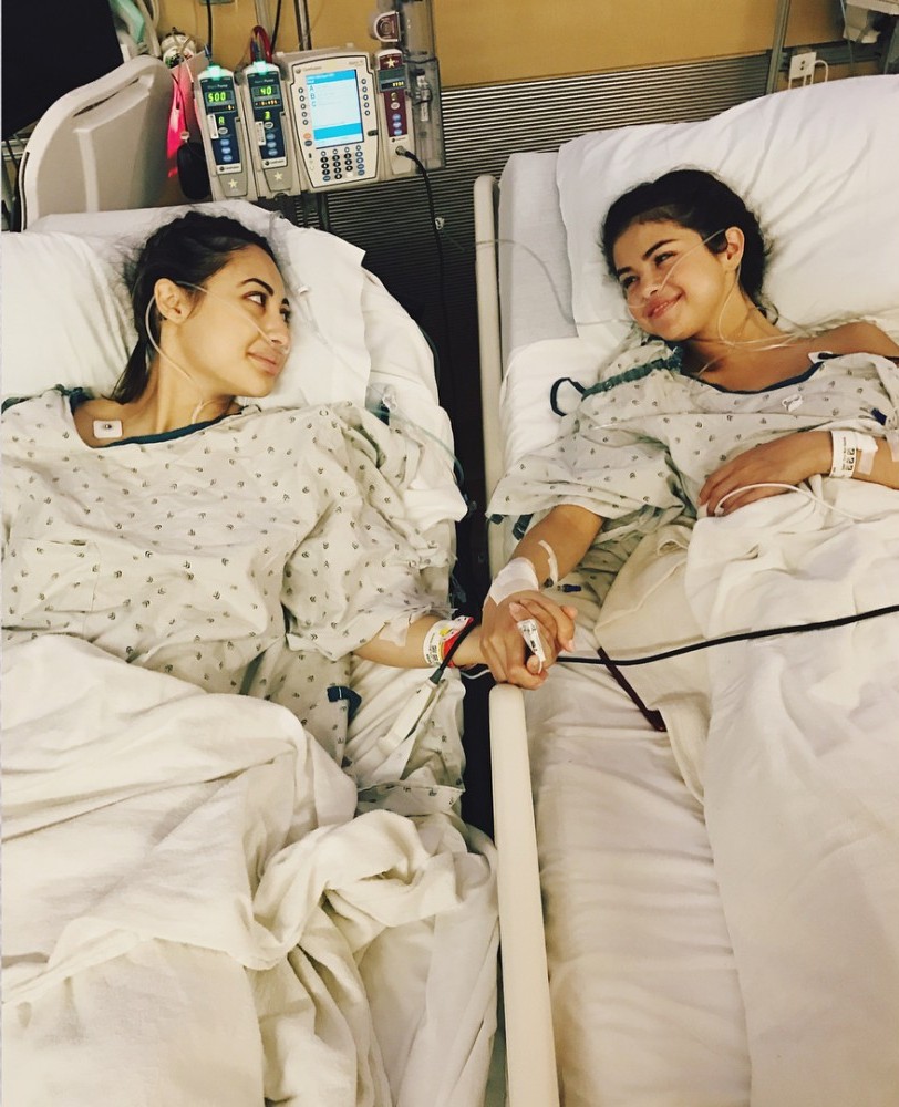 Instagram @selenagomez