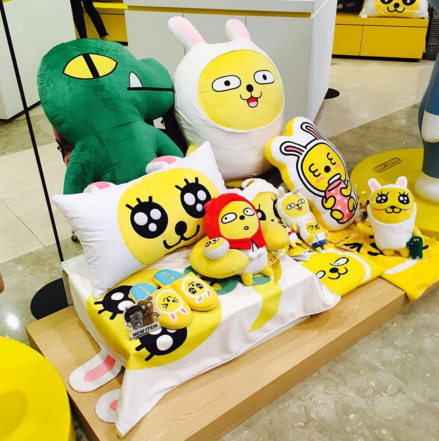 instagram https://www.instagram.com/p/BETZe9tpf7g/?tagged=%EC%B9%B4%EC%B9%B4%EC%98%A4%ED%94%84%EB%A0%8C%EC%A6%88%EC%83%B5