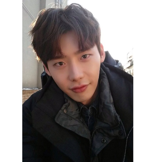 Lee Jong Suk 4